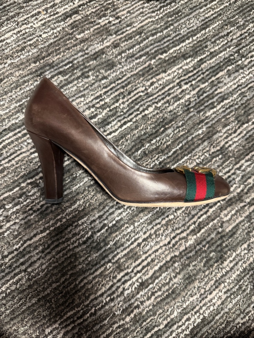 Gucci Brown Leather Pumps with Web Stripe and Gold GG Accent Size 39 - Picture 2 of 4